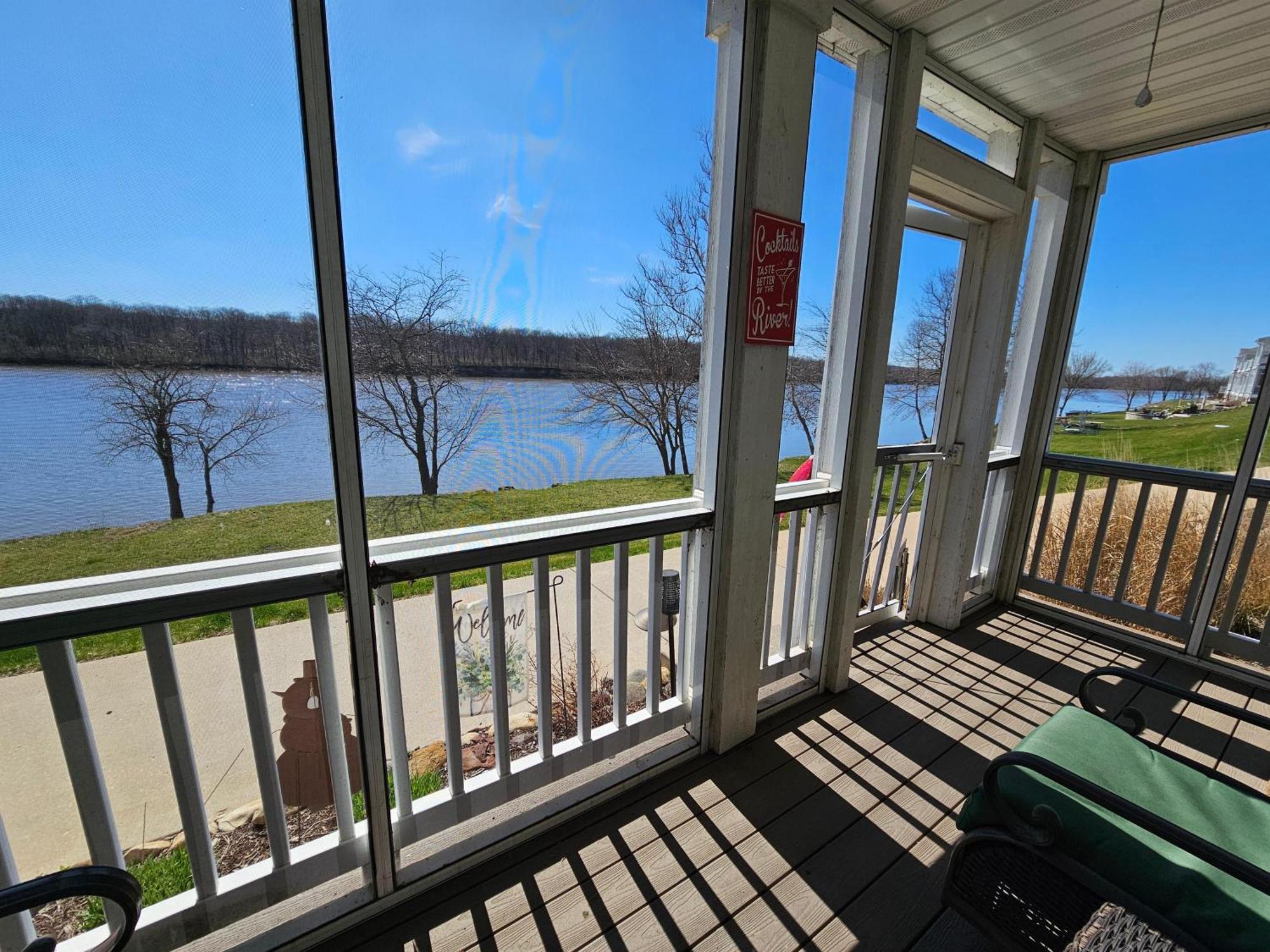 River Retreat Ottawa Exterior photo